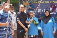 Walikota Batam bersama Danlanud Hang Nadim saat membuka Mancing Ngarong, Minggu (20/7/2025) foto: istimewa 