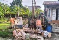 Personel Kodim 0315 Tanjungpinang saat membangun sumur bagi Warga Bukit Cermin, Senin (28/7/2025) foto: Pendim 0315 Tanjungpinang 