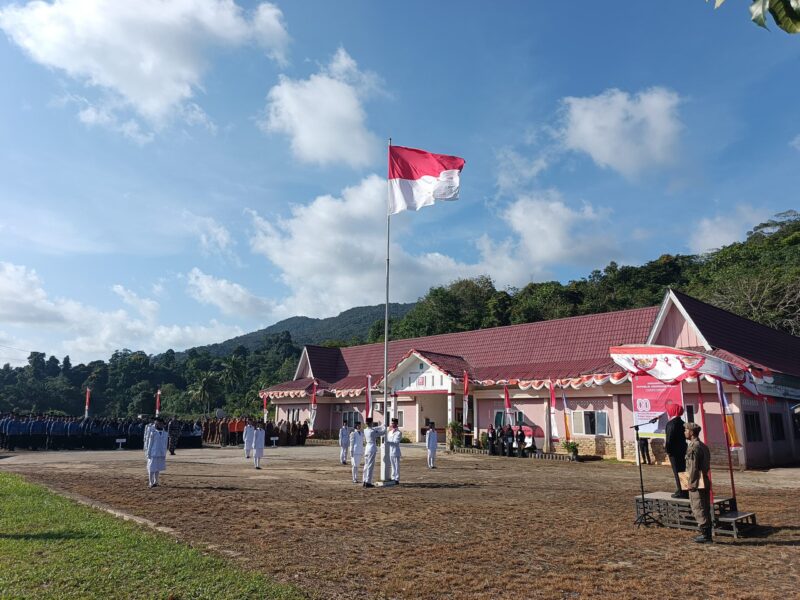 Peringatan Hari Ulang Tahun kemerdekaan di Jemaja Timur, Minggu (17/8/2025) foto: Wan Yudi 