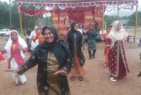 Anggota DPRD Anambas ikut serta dalam Pawai Pembangunan, Senin (18/8/2025) foto: Wan Yudi 