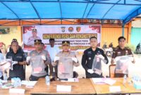 Kapolresta Barelang mengungkap kasus pembunuhan berencana di wilayah Sagulung, Kamis (31/7/2025) foto: Polresta Barelang 