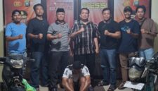 Unit Reskrim Polsek Bengkong mengamankan seorang pelaku penipuan, Senin (29/9/2025) foto: istimewa 