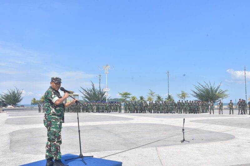 Aspers Kogabwilhan I ketika Pimpin Gladi Kotor persiapan HUT TNI di Tanjungpinang, Kamis (2/10/2025) foto: istimewa 