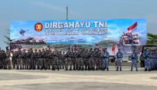 Suasana kebersamaan upacara peringatan HUT ke-80 TNI di Tugu Sirih Tepi Laut Tanjungpinang, Minggu (5/10/2025) foto: istimewa 