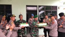Momen kebersamaan TNI dan Polri pada HUT ke-80 TNI, Minggu (5/10/2025) foto: istimewa 