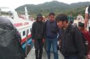 Terduga pelaku A di bawa oleh anggota polsek jemaja ke Polres Tarempa memakai fery Cepat, Citra Indomas, Minggu, 5 Oktober 2025, foto istimewa 