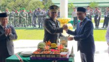 Momen keakraban pada HUT Ke 80 TNI di Aula Makodim 0424/Tanggamus, Minggu (5/10/2025) foto: Sapruddin 