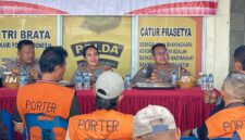 Jumat curhat Kapolres Bintan bersama TKBM ASDP, Jumat (10/10/2025) foto: istimewa 