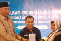 Mantan Walikota Tanjungpinang Rahma terima penghargaan dari BTN, Jumat (31/10/2025) foto: istimewa