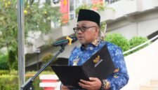 Walikota Tanjungpinang Lis Darmansyah dalam menyampaikan sambutan saat upacara Hari Pahlawan, Senin (10/11/2025) foto: istimewa 