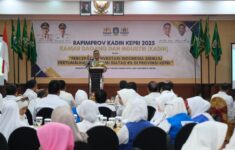 Wagub Nyanyang Buka Rapimprov KADIN