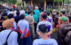 bersihkan sampah batam
