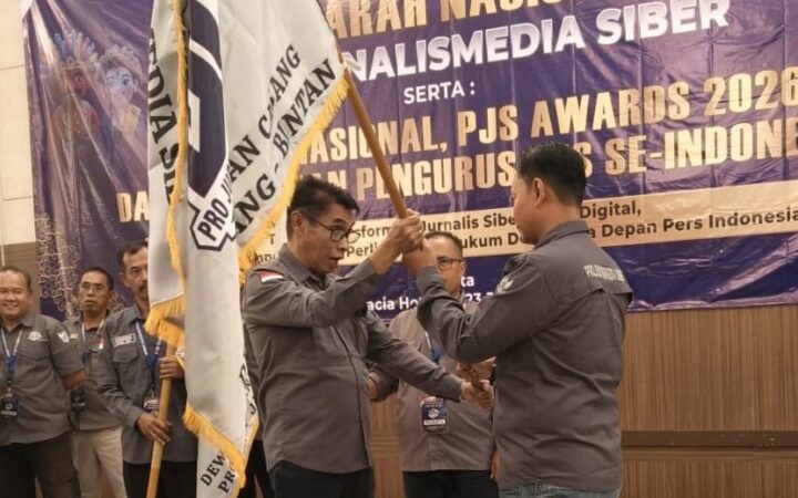 Penyerahan pataka PJS