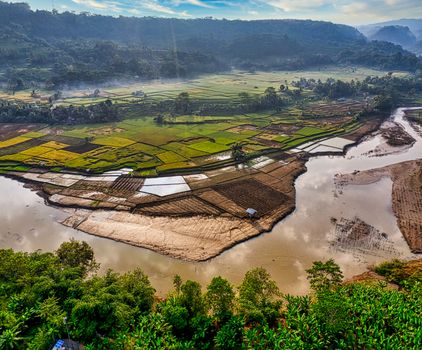 Menepi ke Lembah Harau: Mengulur Waktu di Antara Tebing Granit Sumatra Barat
