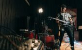 Mengapa Penonton Musik Kini Lebih Memilih Kehangatan Konser Intim Dibandingkan Festival Raksasa