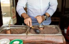 Jejak Kopi Rempah Nusantara dan Geliat Tradisi Wedangan Modern di Kota