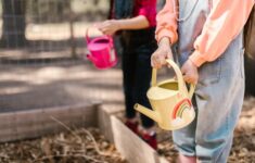 Menjelajah Ruang Belajar Tanpa Dinding Bagi Perkembangan Karakter Anak Urban Modern