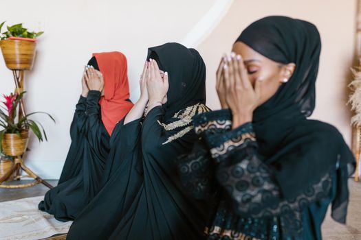 Menemukan Ruang Hening Spiritual Lewat Praktik Micro-Sufisme dalam Rutinitas Padat Masyarakat Perkotaan