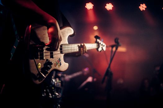 Mengapa Konser Intim di Ruang Tersembunyi Jakarta Kini Menjadi Pilihan Utama Penikmat Musik Komunitas