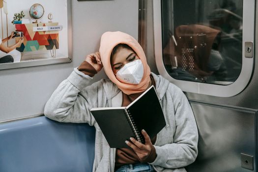 Menatap Ulang Makna Belajar Bagi Pekerja Dewasa yang Mendadak Kehilangan Arah Karier