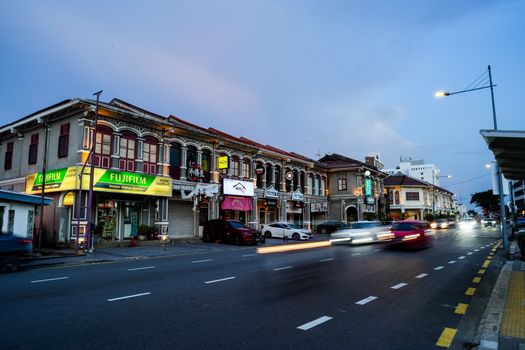 Misteri Aroma Melati Malam Hari di Bangunan Tua antara Mitos dan Fenomena Otak