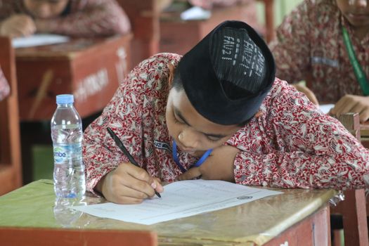 Menembus Beasiswa Impian Tanpa Kehilangan Arah: Strategi Menyusun Narasi Diri yang Memikat Pewawancara