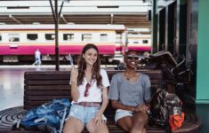 Seni Berlibur Tanpa Kuras Tabungan Lewat Strategi Wisata Lokal dan Slow Travel