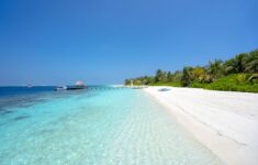Menemukan Ketenangan Sejati di Balik Pesona Wisata Pesisir Pantai Tersembunyi Nusantara