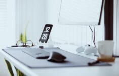 Memangkas Hiruk Pikuk Digital Melalui Pendekatan Aplikasi Minimalis demi Menjaga Kesehatan Mental
