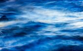 Menyibak Misteri Laut Bercahaya dan Pendar Biru Alami di Pesisir Nusantara