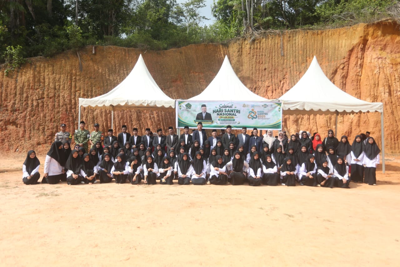 Peringati Hari Santri 2026 di Palmatak Wabup Anambas Sampaikan Pesan Menag Agar Santri Tak Minder