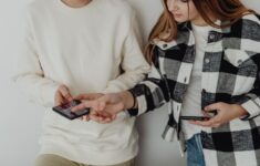 Menikmati Gelombang K-Pop dan K-Drama Secara Bijak Tanpa Mengorbankan Produktivitas Harian