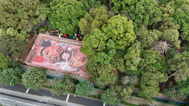 Melompat Melampaui Lapangan: Ketika Basket Menjadi Denyut Gaya Hidup Komunitas Urban Indonesia