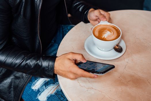 Seni Menjaga Privasi Digital Tanpa Harus Mengorbankan Kenyamanan Gaya Hidup Serba Terhubung