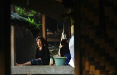 Tren Rehat Digital Selebritas Indonesia Mengubah Cara Pandang Masyarakat Urban Terhadap Popularitas Dan Kebahagiaan