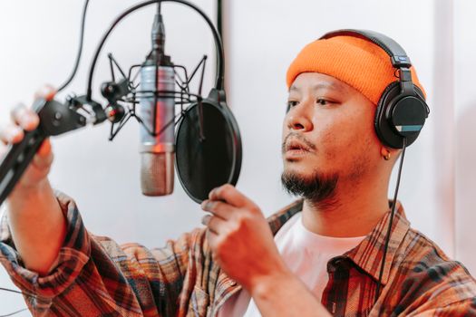 Rahasia Musisi Lokal Meracik Lagu Viral yang Memikat Telinga Pendengar Digital