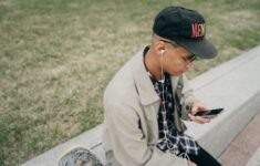 Menelusuri Fenomena Lagu Viral yang Mengubah Cara Masyarakat Indonesia Menikmati dan Memaknai Musik