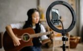 Menembus Algoritma Musik: Bagaimana Potongan Nada Pendek Mengubah Industri Lagu Indonesia